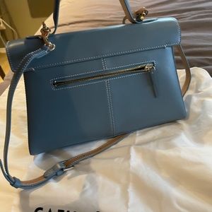 Cafune Stance bag in color “Cove”